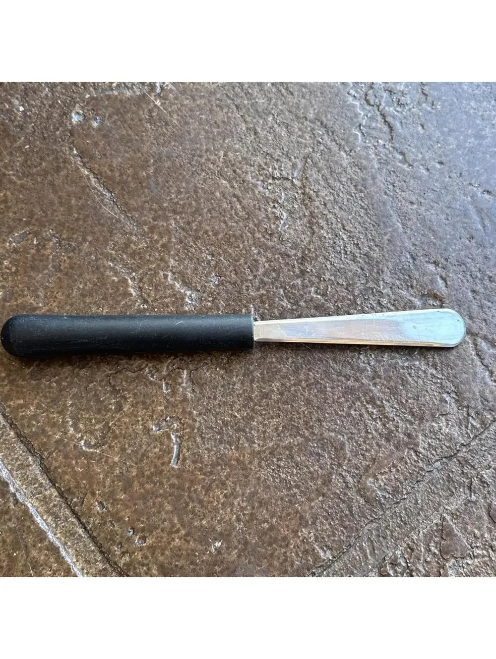 Pampered Chef 4” Curved Spreader Knife